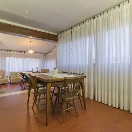 Casa Da Claraboia Ferienhaus Esposende