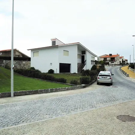 Casa Da Claraboia Ferienhaus Esposende